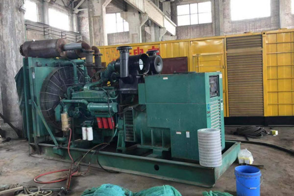 太湖发电机组的空气滤清器应该如何保养？