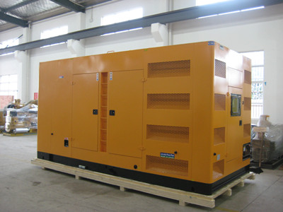 太湖不同类型的发电机组在冬季保养时的注意事项有何差异？